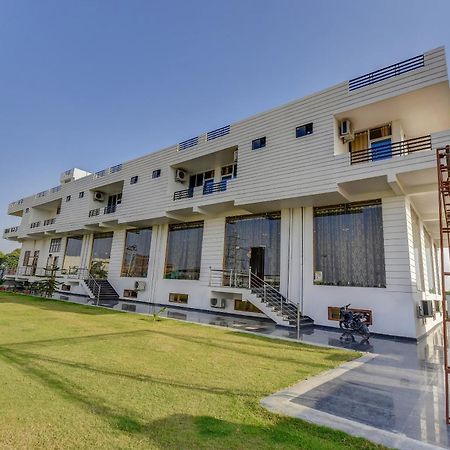 Oyo 64464 Hotel Gulmohar Dźajpur Zewnętrze zdjęcie