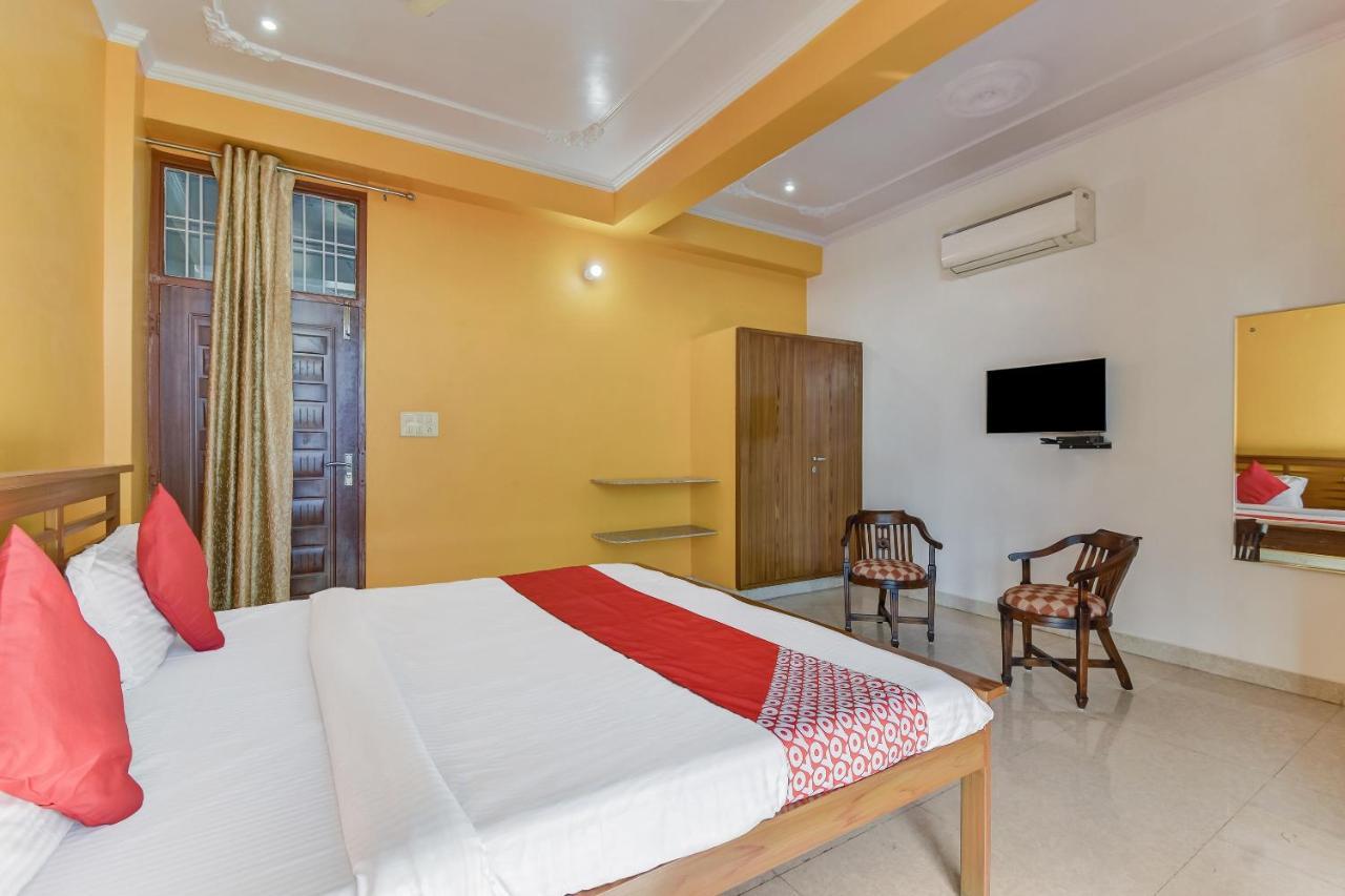 Oyo 64464 Hotel Gulmohar Dźajpur Zewnętrze zdjęcie